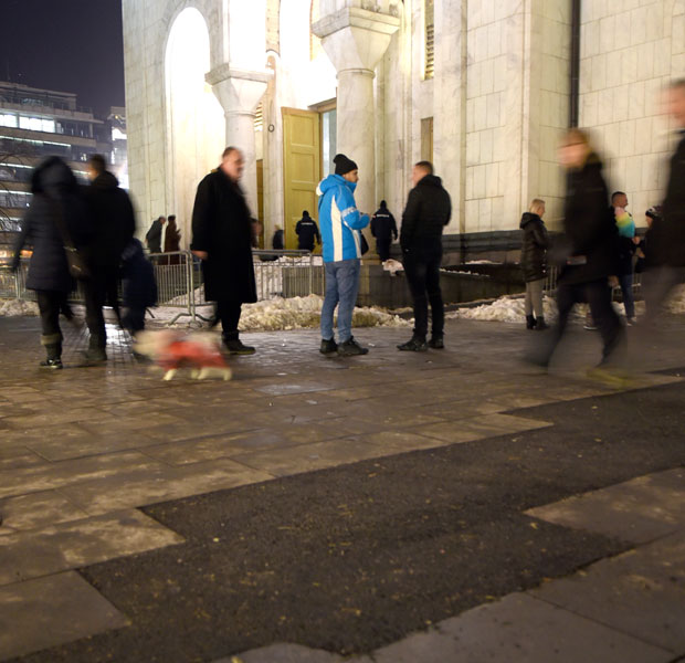 Нови асфалт код Храма